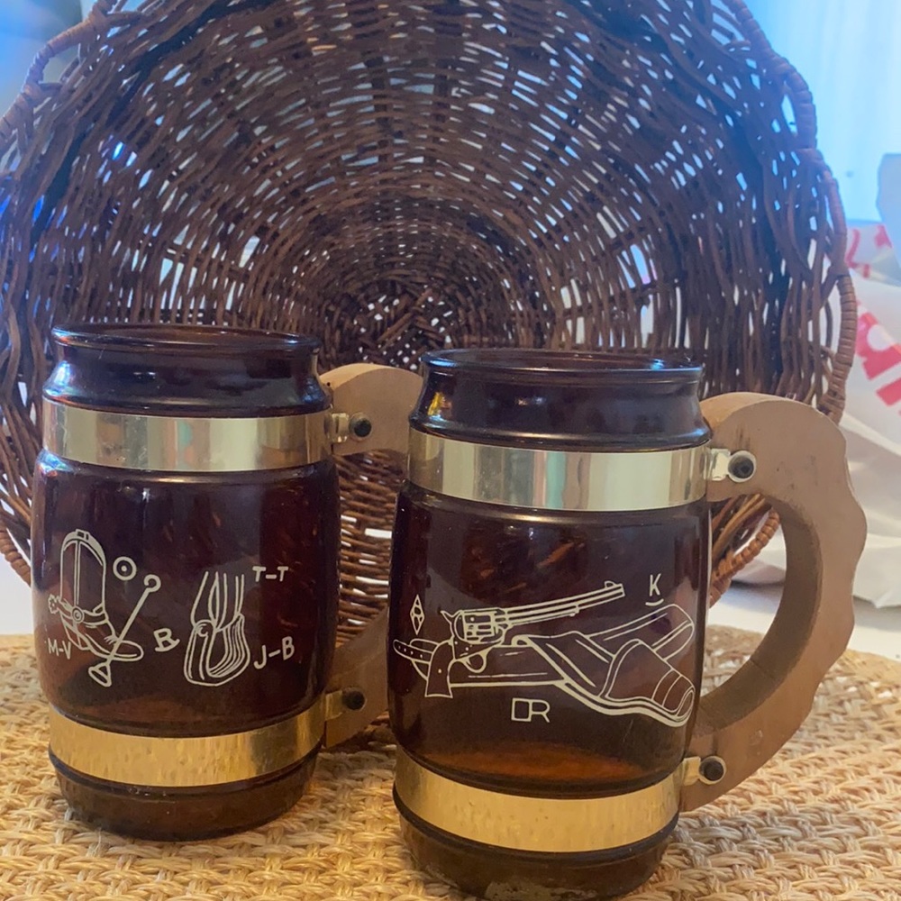 Siestaware•vintage retro brown glass mugs
